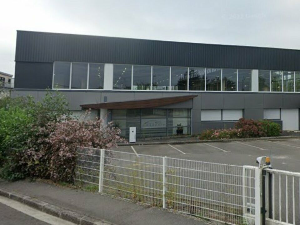 Vente bureaux 636 m² non divisibles