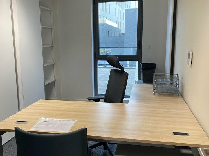 A LOUER - BUREAUX - BREST - PORT DE COMMERCE