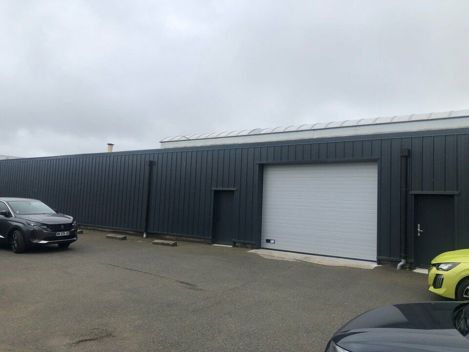Location entrepot 500 m² non divisibles