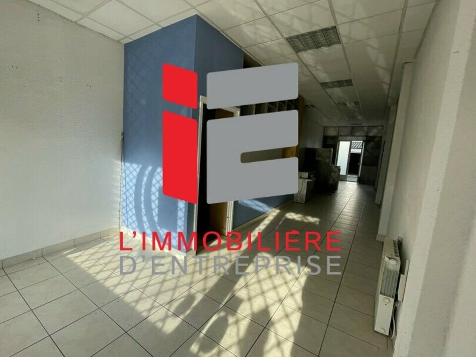 Vente local commercial 157 m² non divisibles