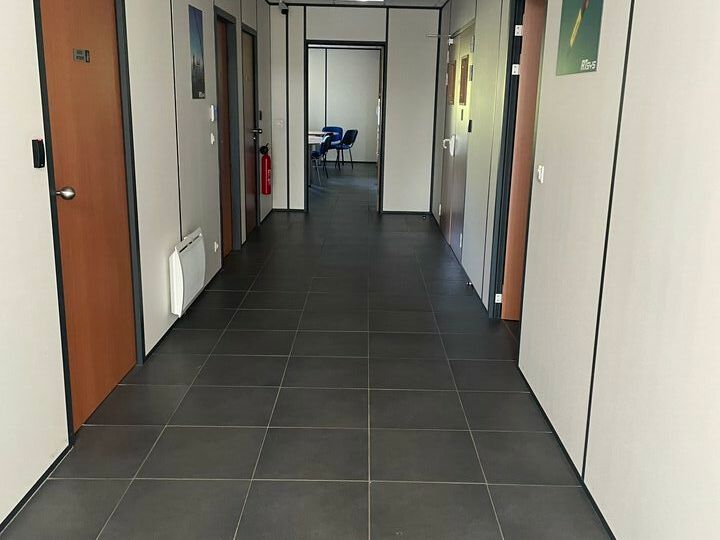 A LOUER - LOCAL D'ACTIVITE - ZA DE KERLOIC CAUDAN