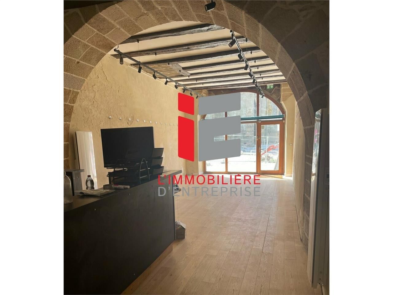 Location local commercial 70 m² non divisibles