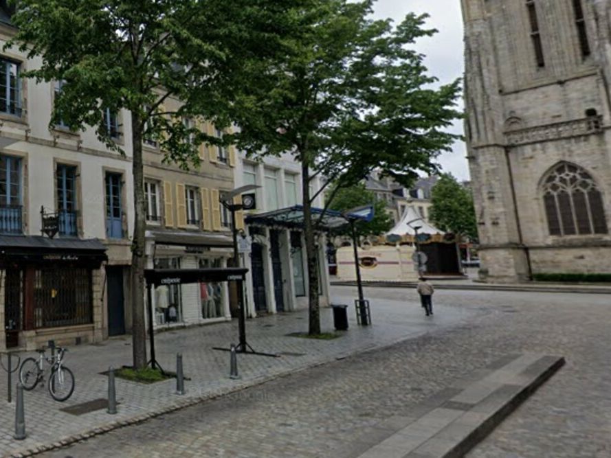Vente local commercial 120 m² non divisibles