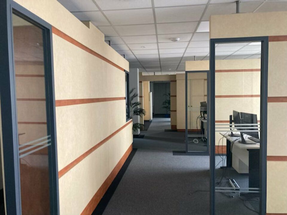 A LOUER - PLATEAU DE BUREAUX - QUIMPER 