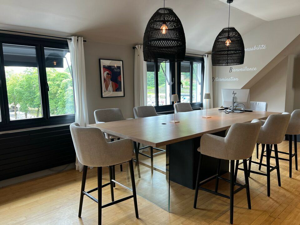 Bureaux meublés à louer – 80 m² lumineux au cœur de Quimper