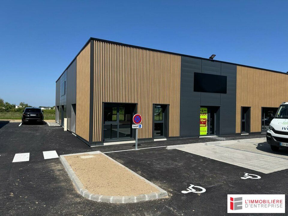 LOCATION – CELLULE D'ACTIVITÉ/COMMERCIALE – 150 M² – LA BOUEXIÈRE