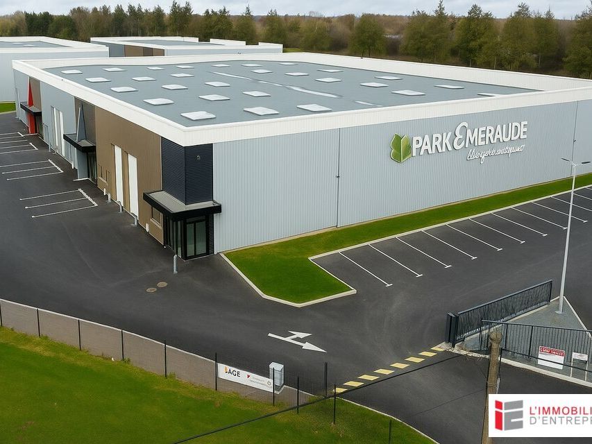 Location local d''activites 200 m² non divisibles
