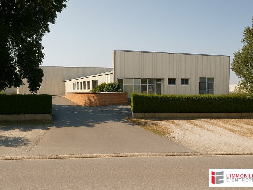Location local d''activites 2700 m² non divisibles