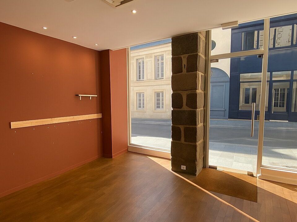 Location local commercial 45 m² non divisibles