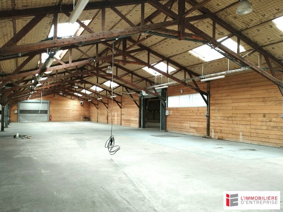 LOCATION – LOCAL D'ACTIVITÉ AVEC BUREAUX – 2 200 m² – LE RHEU
