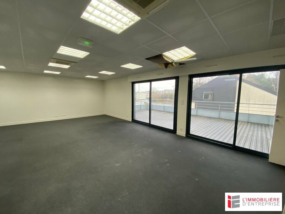 VENTE – BUREAUX – 382 m² – SAINT-GRÉGOIRE