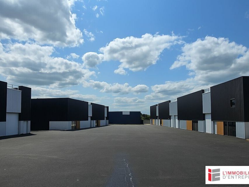 LOCATION - CELLULE D'ACTIVITE - LA MEZIERE - 400M² 