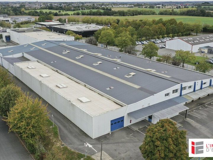 Location local d''activites 7340 m² non divisibles