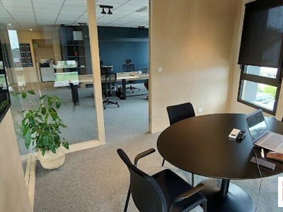 Vente bureaux 150.97 m² non divisibles