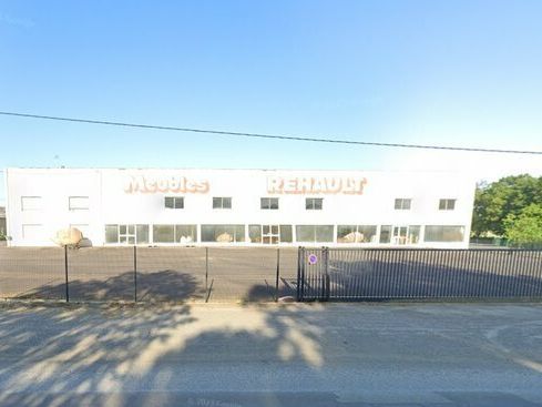 Vente local d''activites 2000 m² non divisibles