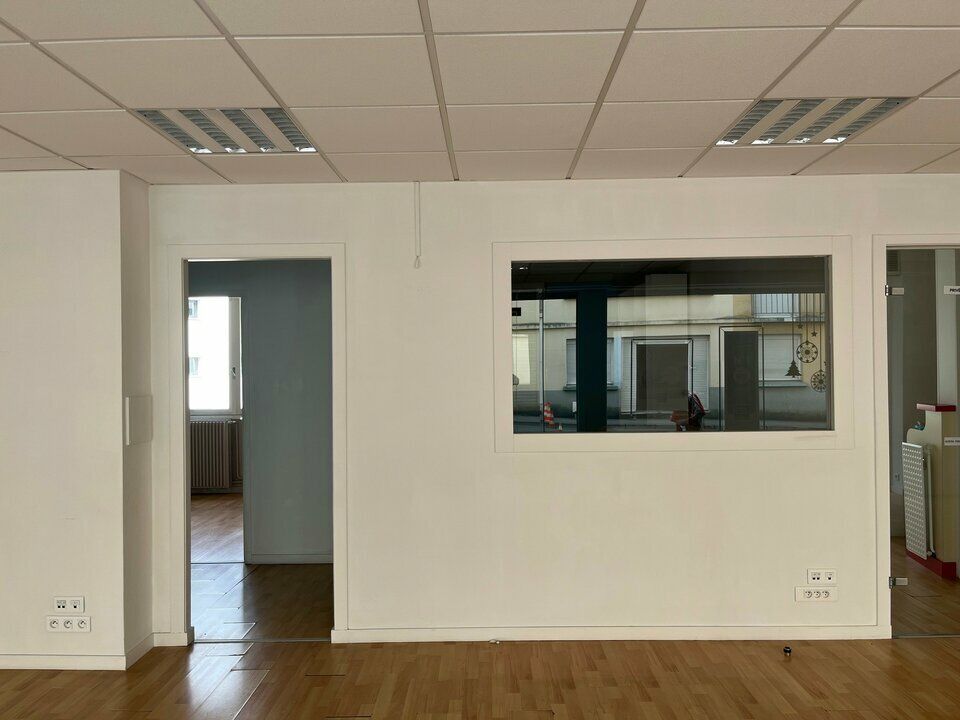 Local commercial 97 m² – VANNES centre, rue Victor Hugo