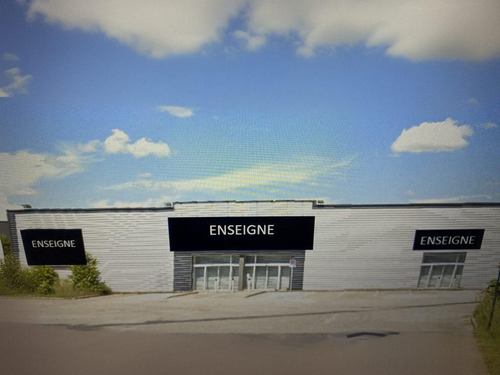 Location local commercial 316 m² à Romans-sur-Isère