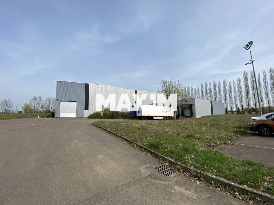 Vente local d''activites 3490 m² non divisibles