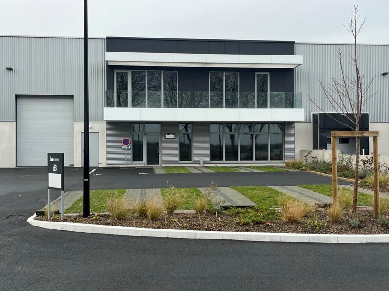 location - local d'activite - saint andre