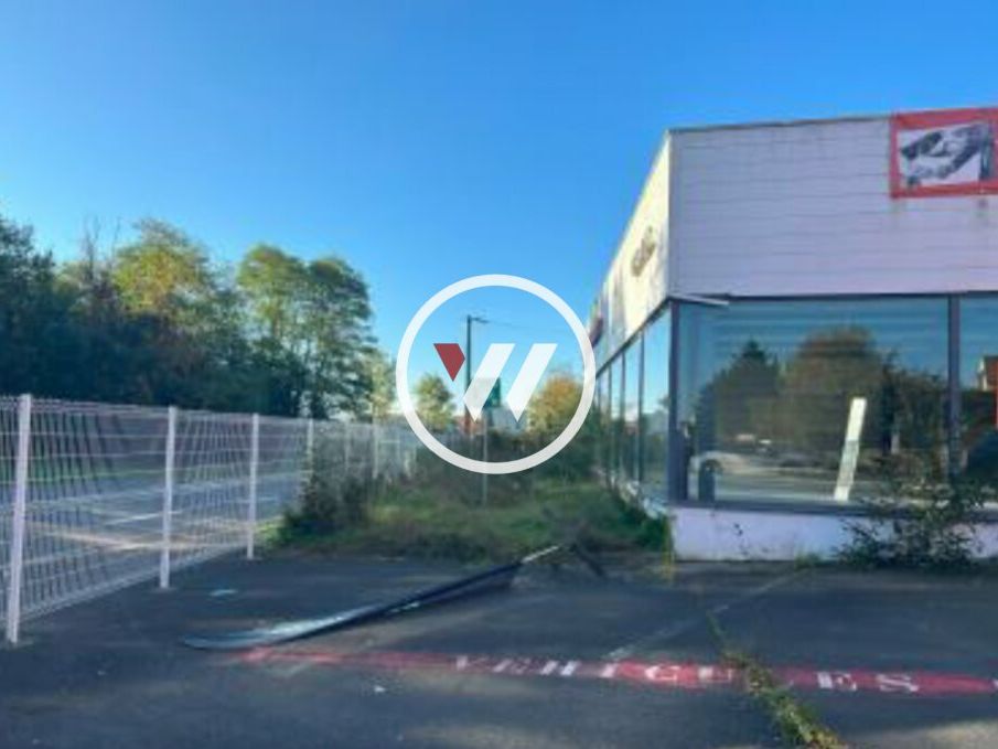 IMMEUBLE A USAGE DE CONCESSION ET CENTRE AUTOMOBILE