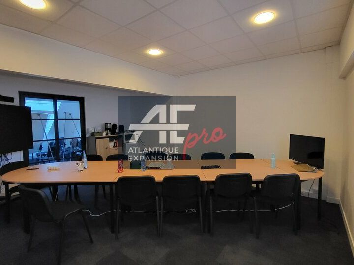 Location bureaux 75 m² non divisibles