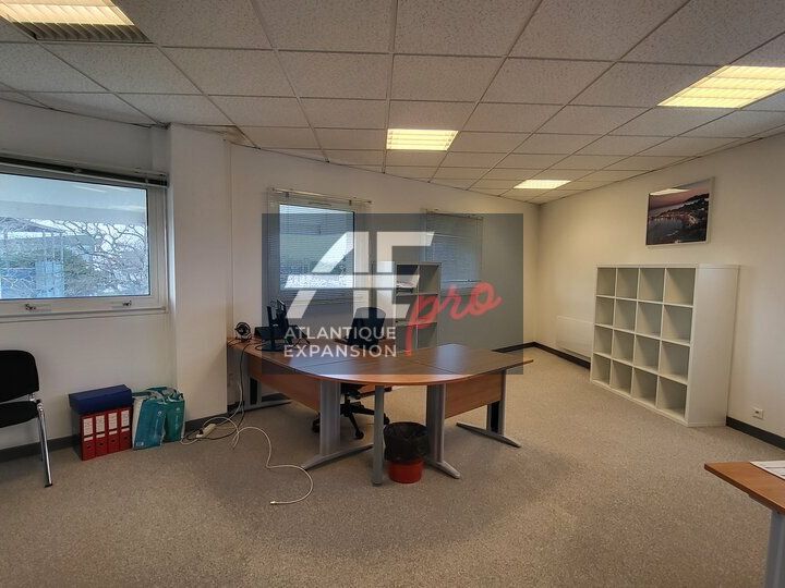 Vente bureaux 233 m² non divisibles