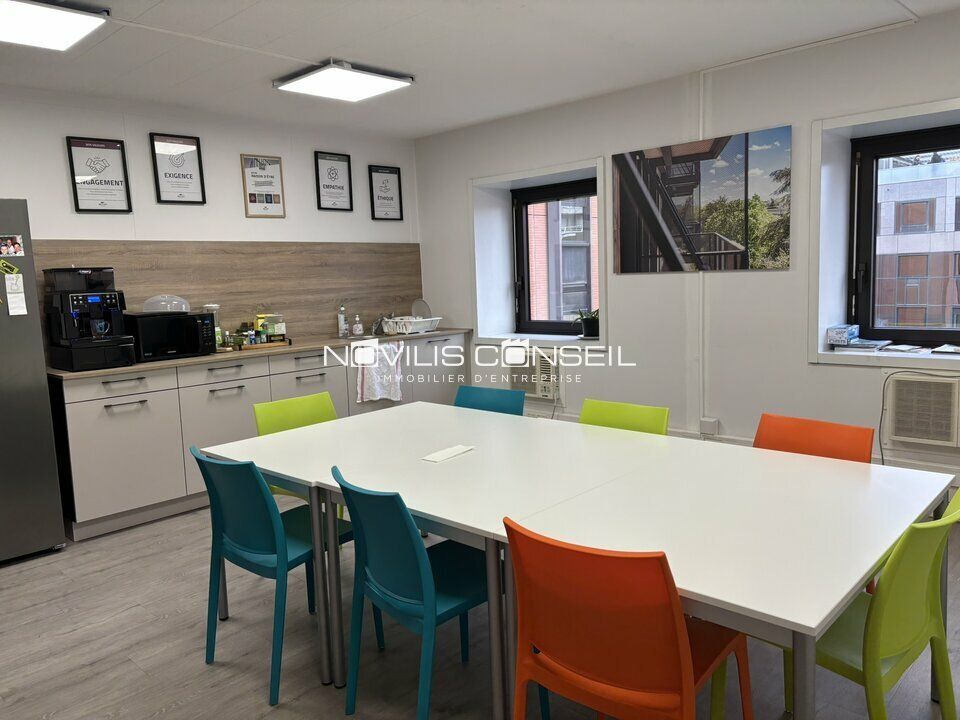 Location bureaux 274 m² non divisibles
