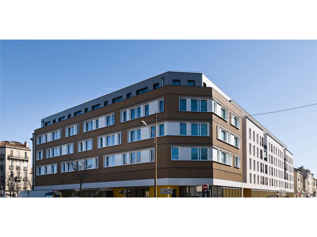 Vente bureaux 1746.71 m² à Marseille 15ème