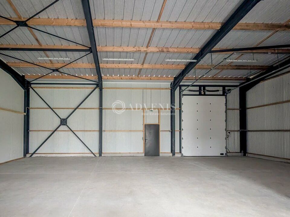 Locaux d'activités à louer - Proximité voie express