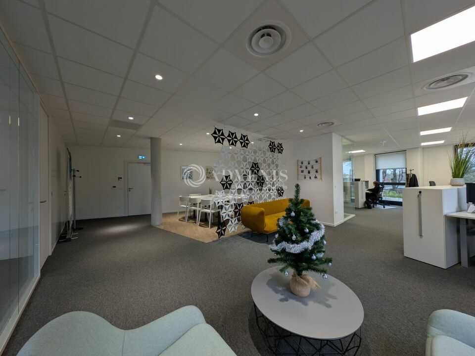 Vente bureaux 180 m² non divisibles