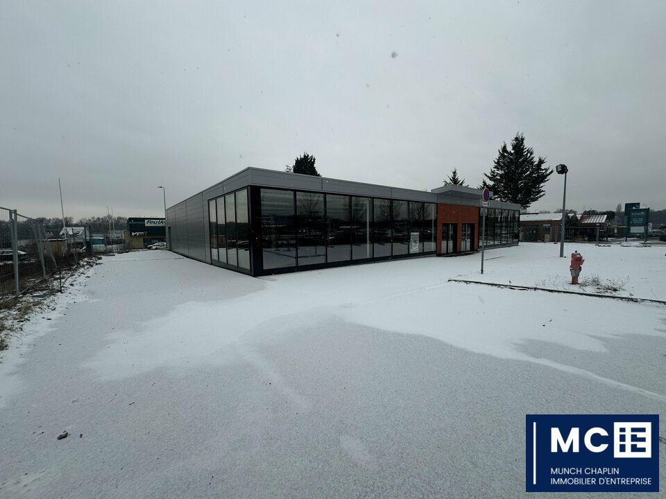 Location local commercial 650 m² non divisibles
