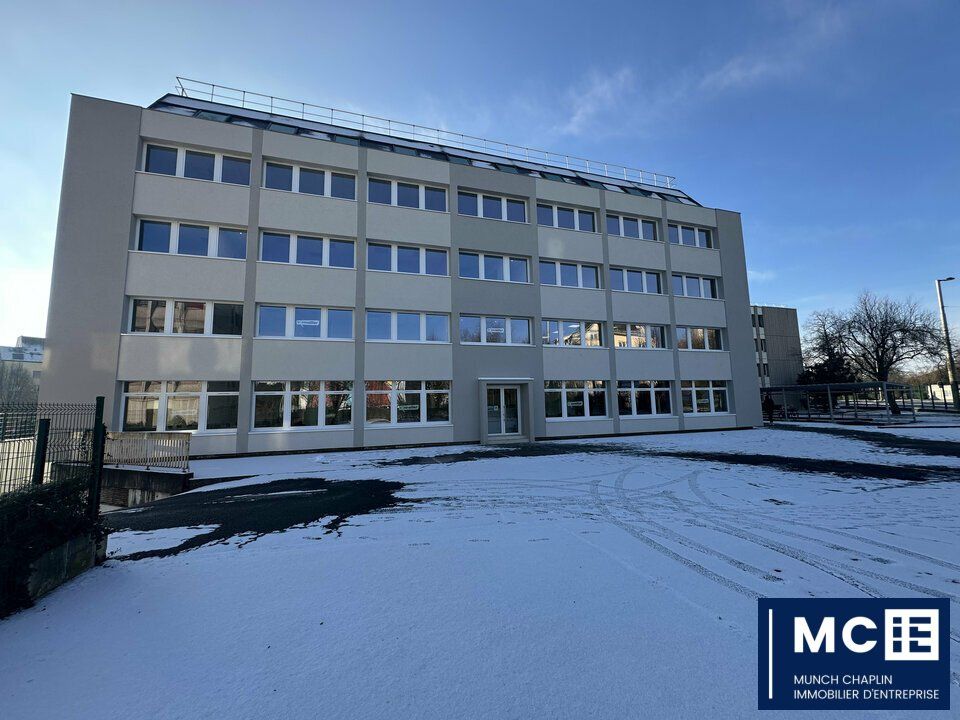 Location bureaux 680 m² divisibles à partir de 262 m²