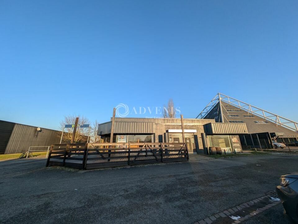 Location local commercial 600 m² non divisibles