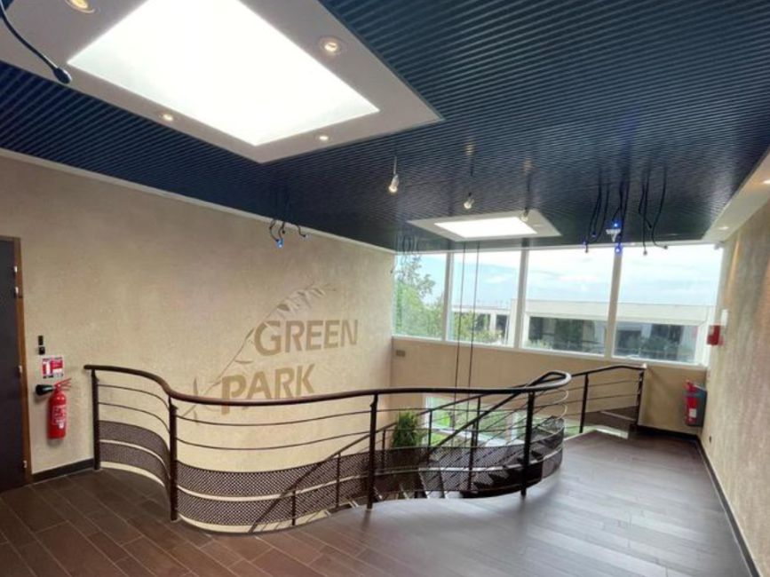 Location bureaux 236.00 m² à COLOMIERS