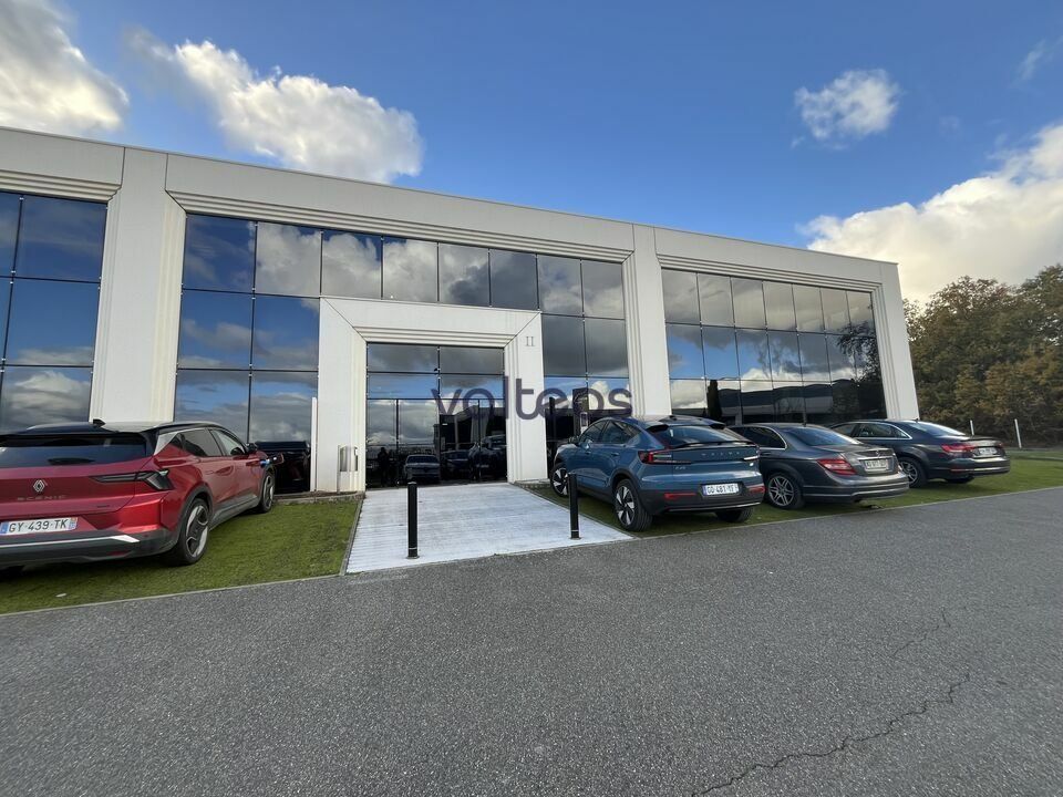 Location bureaux 834 m² divisibles à partir de 240 m²