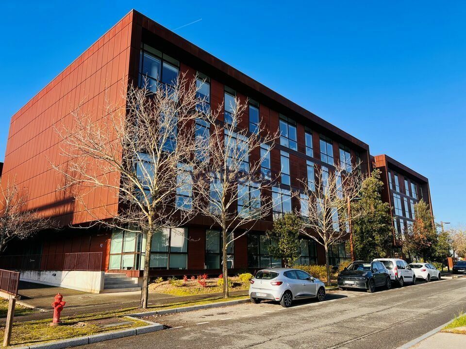 Location bureaux 330 m² non divisibles