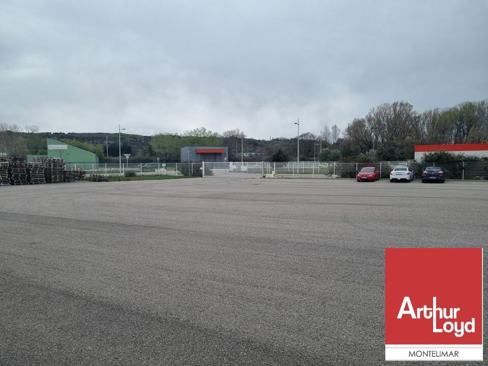 Location local d''activites 1564 m² non divisibles