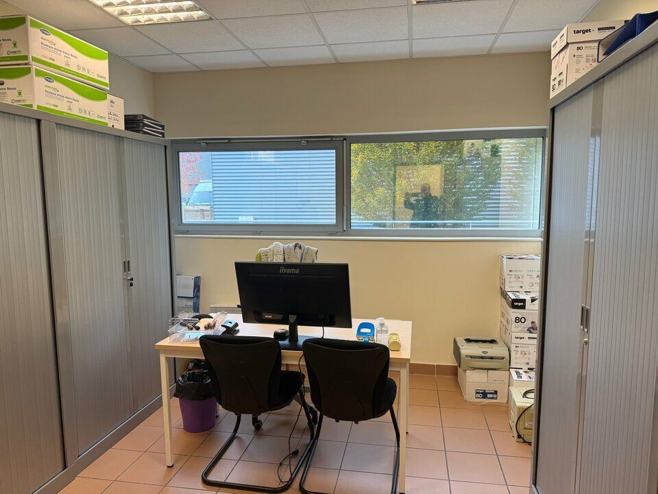 Vente bureaux 300 m² non divisibles