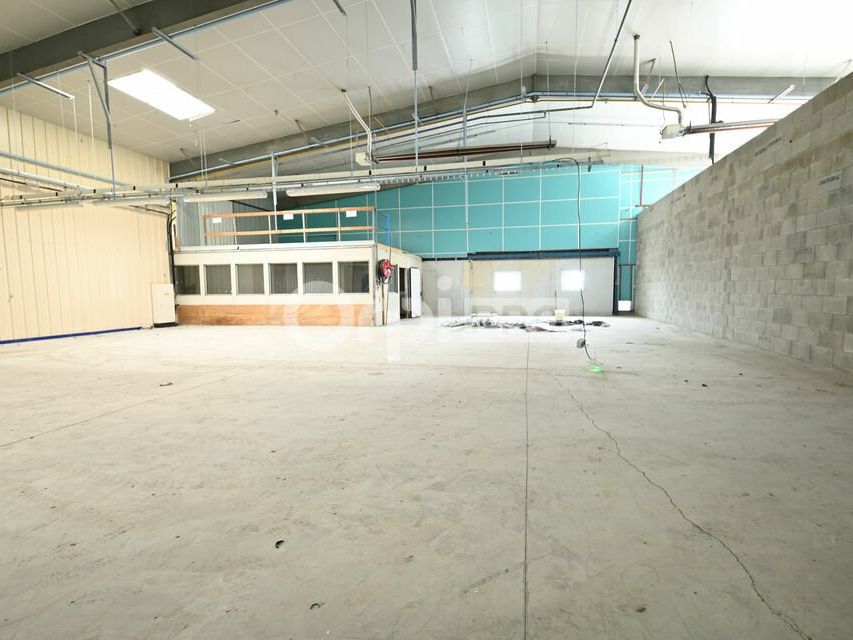 Location local d''activites 380 m² non divisibles