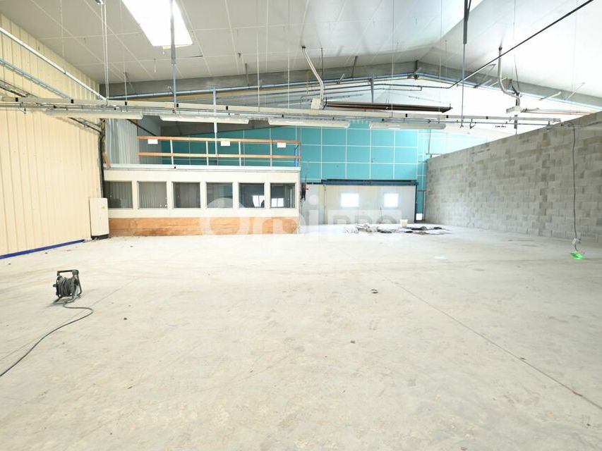 LOCAL D'ACTIVITE A LOUER - 380 m² - LE CREUSOT