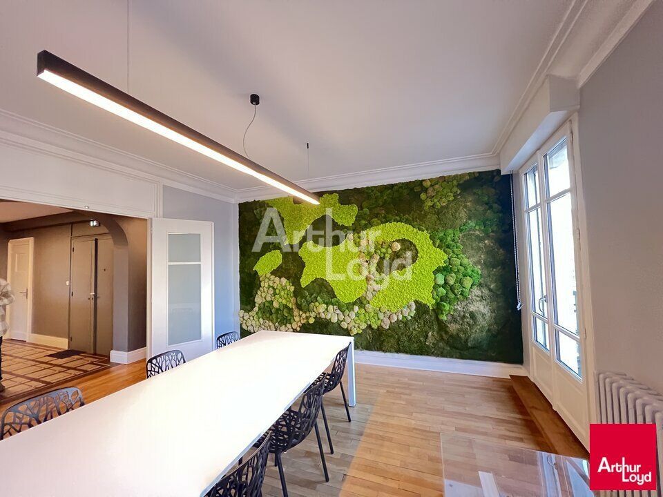 Location bureaux 147 m² non divisibles