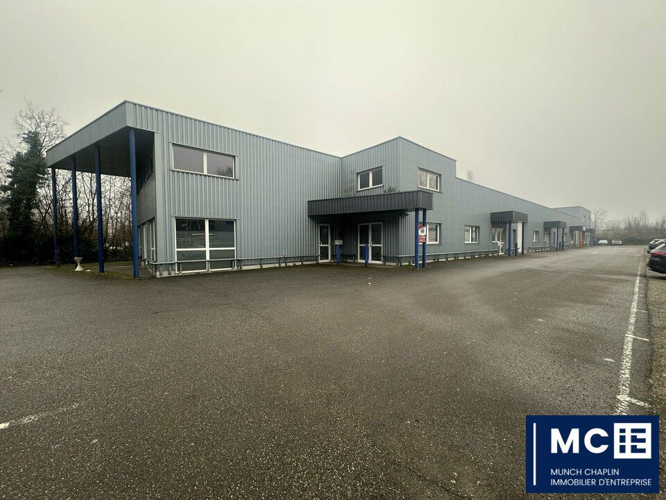 Location local d''activites 740 m² non divisibles