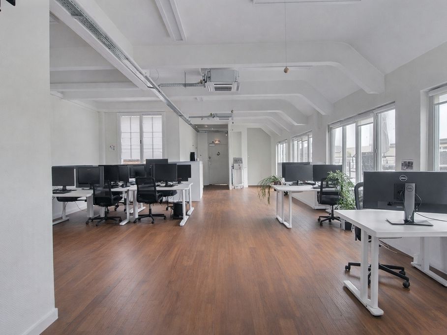 Location bureaux 240 m² non divisibles