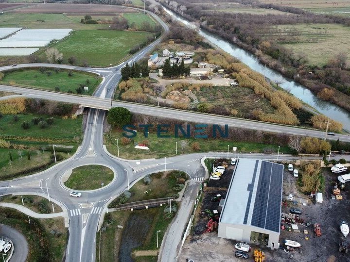 Location local d''activites 1220 m² non divisibles