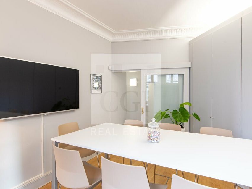 BUREAUX D'EXCEPTION AUX BROTTEAUX