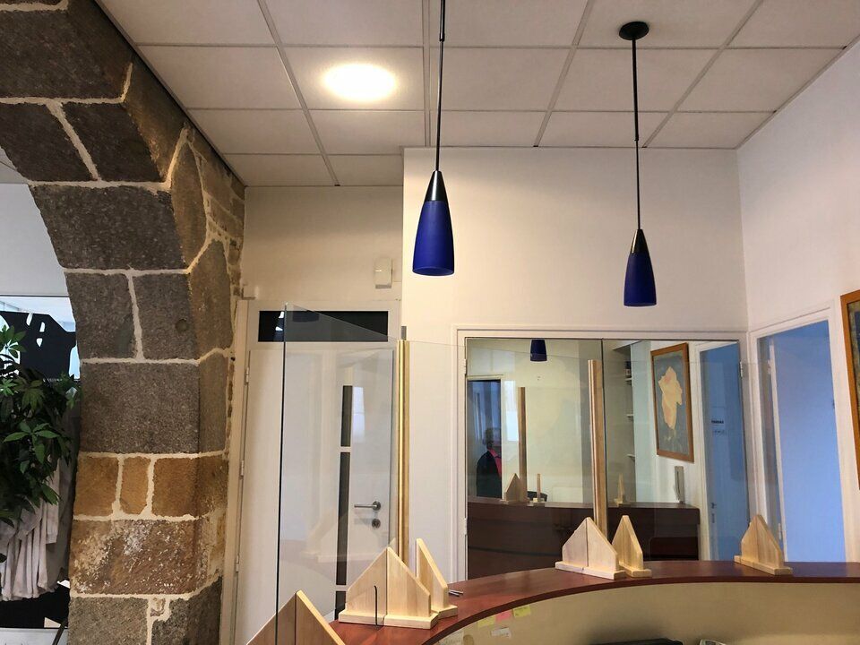 A VENDRE - LANDERNEAU - BUREAUX - EMPLACEMENT n°1