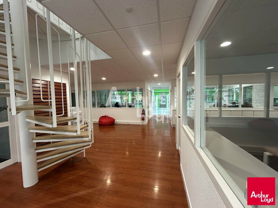 Location bureaux 373 m² non divisibles