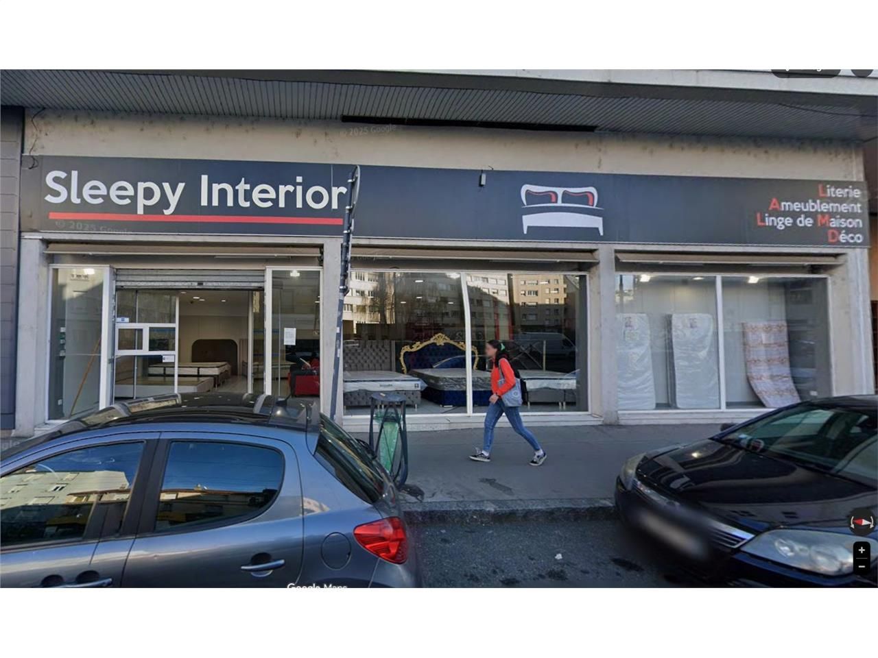 Location local commercial 220 m² à Saint-Etienne