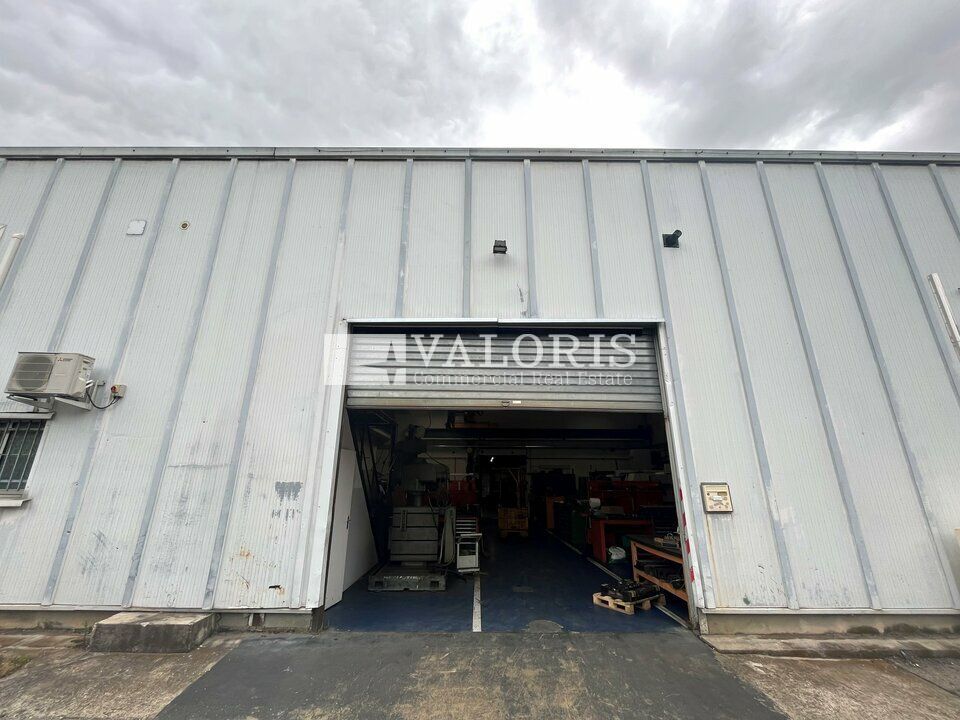 Vente local d''activites 650 m² non divisibles