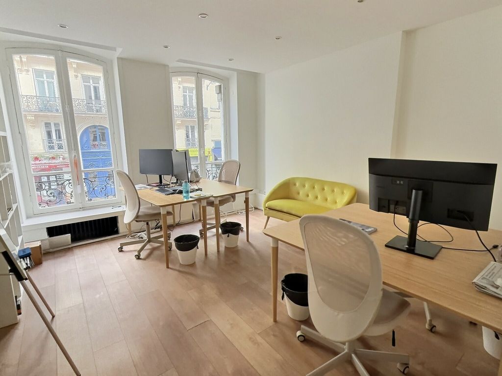 Location bureaux 164 m² non divisibles